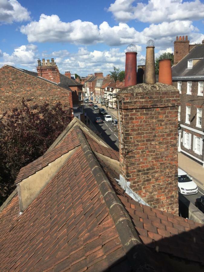 Intown - 60 Second Walk 2 Minster! Hotel York Luaran gambar